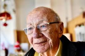 Mr. Bluefield' Art Riley passes away