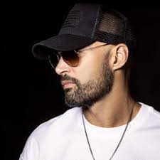 Stream Luis Maloney music