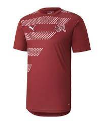 Das puma auswärtstrikot der schweiz aus der aktuellen kollektion für die em 2021 überzeugt mit leichtem tragekomfort und frischen design. Schweiz Em Trikot 2020 21 Home Away Shorts Stutzen Beflockung Natitrikot Ch Fan Shop