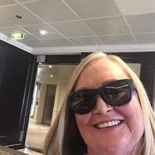 Candace McAfee (@Cpolitic)