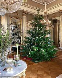 Crown Princess Mary Unveils Her Traditional Christmas Tree Daily Mail Online