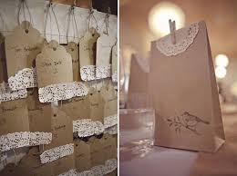 Blondas de papel o cartón para bandejas y platos que darán elegancia a su mesa. Decora Tu Boda Con Blondas De Papel Doilies In Weddings