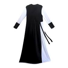 Mengikut sejarah dahulu, fesyen berona hitam putih diambil daripada pakaian asas lelaki seperti kemeja putih, vest, seluar slack hitam, tuxedo dan jaket. Jual Baju Muslim Couple Gamis Ibu Dan Anak Jersey Hitam Putih Juni 2021 Bajuyuli