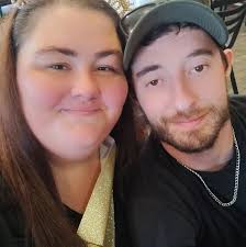 Do people sing to their geckos?