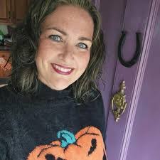 Amanda Willems's Instagram, Twitter & Facebook