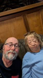 Had a great time this weekend with my daughter Jessica Booth and my  son-in-law Dana Booth celebrating early for my birthday 70th coming this  Monday the 31st. It was great weather 80°