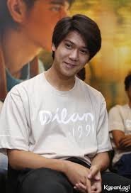 Selain pandai bernyanyi, iqbal juga jago akting. Iqbaal Ramadhan Positivity The Key To Happiness Entertainment The Jakarta Post