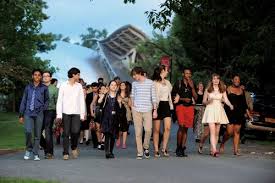 The hunter's fatal accident was reported in the newspaper yesterday 11. Bard College Profile Rankings And Data Us News Best Colleges