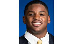 Pittsburgh trades up to draft Michigan's Devin Bush