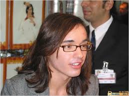 Bereits seit 2002 wird einmal pro jahr nach dem konzept des englischen formats pop idol mithilfe einer jury und des publikums ein sänger oder eine. Biografie