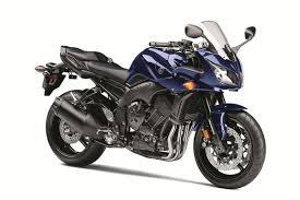 Yamaha's claim of 431 pounds wet for the r1 almost agrees with our scale, so its claim of 509 pounds for the fz should be pretty dang accurate. Yamaha Fz 1 Cyclechaos
