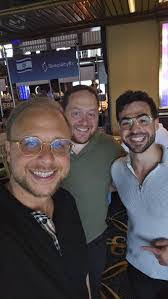 Josh Eisen's Instagram, Twitter & Facebook