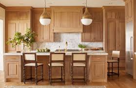 White oak kitchen cabinets are seeming to dominate current market trends. Gorgeous Home With Quarter Sawn White Oak Kitchen Home Bunch Interior Design Ideas
