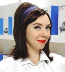 Flo From Progressive The Only Fantasy Based Off Of A Insurance Commercial Lol Flo Progressive Beautiful Women Pictures Actress Headshot