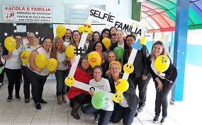 Os familiares dos alunos puderam conhecer o blog da escola acessando no laboratório de informática. Escola De Pais Encerra Ano Com Atividades Nas Escolas