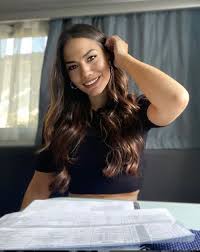 Demet özdemir'in doğum yeri kocaeli ilidir. Demet Ozdemir Kimdir Kac Yasinda Demet Ozdemir Hakkinda Merak Edilenler Ntv