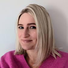 Sophie Bacon's Instagram, Twitter & Facebook