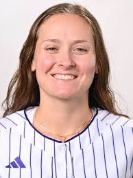 Jessica Mott's Instagram, Twitter & Facebook