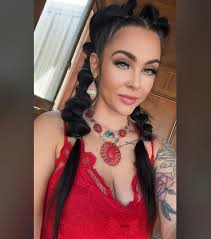 Chelsea Gaines's Instagram, Twitter & Facebook