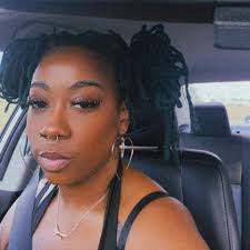 Arianna Flores (@arianna.moore.35) • Facebook