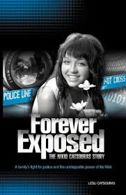 The family has been outraged, teased, and tormented in the process. 9781457514401 Forever Exposed The Nikki Catsouras Story Abebooks Catsouras Lesli 1457514400