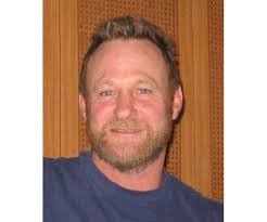 Elizabeth Nolette's Instagram, Twitter & Facebook