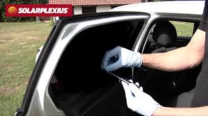 Win.max sonnenschutz auto,sonnenschutz auto baby mit zertifiziertem uv schutz,universal sonnenblende auto netz,für seitenfenster meshmaterial schützt mitfahrer, baby, kinder & haustiere. Solarplexius Auto Sonnenschutz Einbauvideo Renault Megane Youtube