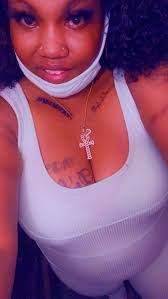 📅 Consistency tips: … Start each day with a gentle face cleanse using...