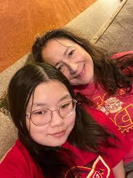 What steps should Girl Scouts take to pursue the Gold Award after  completing training and having a project idea?