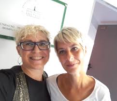 Las iniciativas de Marta y Montse contra el cáncer de mama