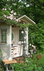 12 Ideen Fur Sitzplatze Im Garten Gartenhaus Bauen Gartendekoration Garten