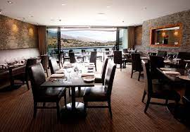 True south features a menu crafted by award winning executive chef, ben batterbury, showcasing fresh and flavoursome local product in season. True South Dining Room Official Queenstown Website