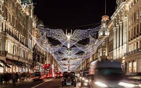 Faire les courses de noël est une tâche qui peut très bien être attribuée aux femmes ou aux hommes. 7 Destinations Ou Passer Noel En Famille Kayak Mgzn