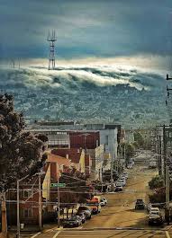 Fog Rolling Over Twin Peaks With A View Of The Primary Transmission Tower For Tv Etc Usa San Francisco San Francisco Earthquake San Francisco California