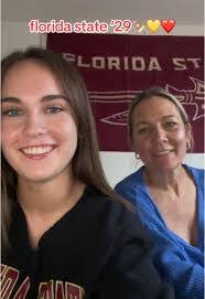 Annie Potter's Instagram, Twitter & Facebook