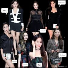 Jun 24, 2021 · 小到只裝得下可愛的迷你包持續席捲時尚圈，尺寸越小越得人疼，dior 推出全新 micro bag 系列，跟手掌一樣的大小超吸睛，毫無疑問的是 2021 年必投資名牌包。以微型尺寸重新打造 lady dior、saddle、30 montaigne、dior caro 等人氣經典包款，設計細節絲毫不馬虎，對小包控來說無疑是夢寐以求的名牌包款。 Jisoo Number One Twitterissa Jisoo Dior Beauty Ambassador Jisoo X Shining Jisoo X Adekuver Jisoo X Jimmy Choo Jisoo X Cartier Jisoo X Prada Jisoo X Coach Jisoo X Dior Jisoo X