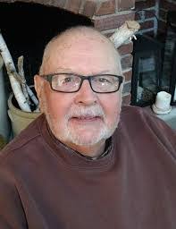 Warren Parker's Instagram, Twitter & Facebook