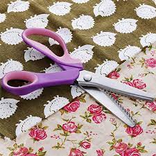 Thus, they make crisscross patterns that avoid fraying of strings. Top 10 Best Pinking Shears For Sewing On The Market 2021 Reviews