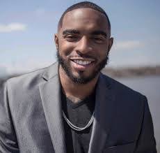 Abram Kelly's Instagram, Twitter & Facebook