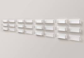 Une étagère murale stylée en mdf chêne avec de multiples possibilités de rangement. Etagere Murale 60 X 15 Cm Lot De 24
