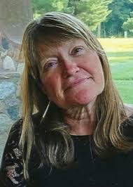 Gretchen May's Instagram, Twitter & Facebook