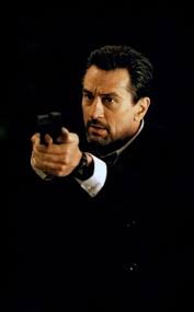 A group of professional bank robbers start to feel the heat from police when they unknowingly leave a clue at their latest heist.director: Robert De Niro In Heat 1996 One Of The Finest Movies Ever Made And Still My All Time Fave Movie Ever Robert De Niro Film Classique Stars De Cinema
