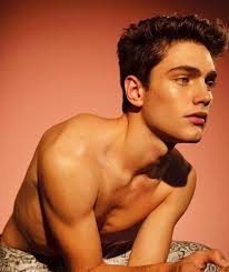 Es heißt, er habe eine beziehung mit einem kardinal gehabt. Male Face Claims Models Gino Pasqualini Wattpad