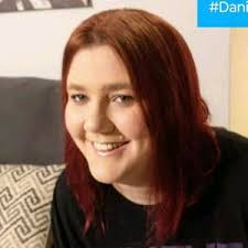 Dani Davis (@danidavis411)