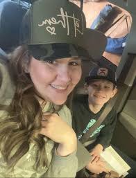 Lacey Glover-Lyne (@lnglover) • Instagram photos and videos