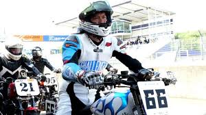 【 長瀬智也 】19日のバイクレースで2位入賞〝レースの神様がちょっと僕を見てくれた〟 他選手たちの表彰式ではインタビュアーで盛り上げ役に（TBS NEWS DIG Powered by JNN）