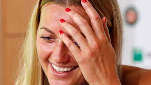 Aug 24, 2017 · kvitova had to undergo surgery to repair all her tendons and nerves on her playing hand. French Open Petra Kvitova Gets Emotional Discussing Return