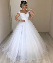 Off The Shoulder White Tulle Ball Gown Wedding Dress With Appliques Vestido De Novia In 2020 Ball Gown Wedding Dress Wedding Dress Cap Sleeves Ball Gowns Wedding