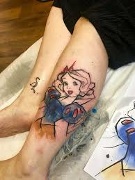 Black And White Watercolor Tattoo Beautiful Snow White Disney Princess Watercolour Tattoo By Beth Wilde From Wilde Ink Wakefield Girly Leg Sleeve Pie White Tattoo Snow White Tattoos Leg Tattoos
