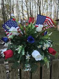 Check spelling or type a new query. 75 Memorial Day Flowers Ideas In 2021 Memorial Day Patriotic Decorations Memorial Flowers